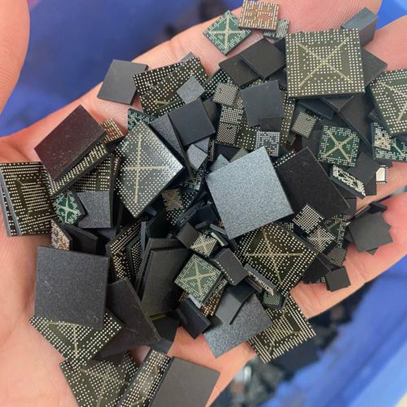 电子元件行业新动态：电容电阻的应用与发展